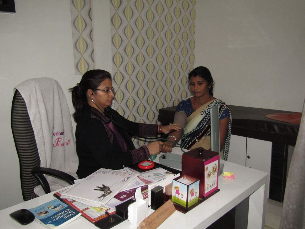 Dr. Vivek Agrawal Firozabad - Vansh Mother and Child Care Center Firozabad - Vansh Hospital