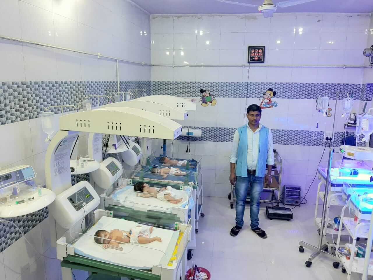 NICU Level 2 - Dr. Vivek Agrawal Firozabad - Vansh Mother and Child Care Center Firozabad - Vansh Hospital